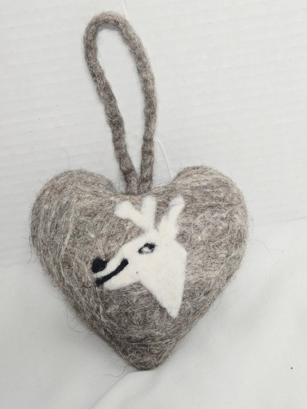 Grey Wool Felt Heart Deer ĖN GRAY & SIF Decor Retro Ornament Christmas Escandina